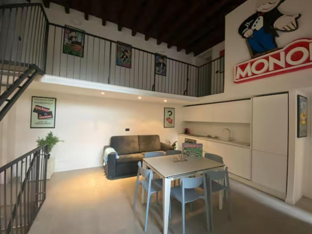 Monopoly Apartment Милано Екстериор снимка